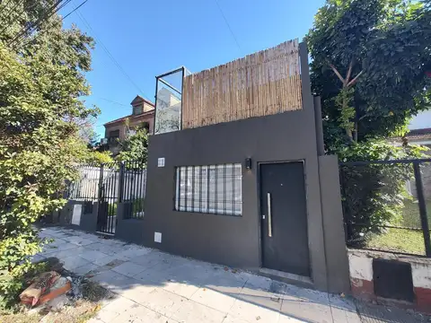 ALQUILER Casa 2amb 2 Plantas Baño y Toillete Balcón Terraza Sin Expensas