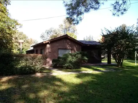 CASA QUINTA EN ALQUILER, DE 4 AMBIENTES EN DEL VISO, BARRIO RESIDENCIAL LOS JAZMINES