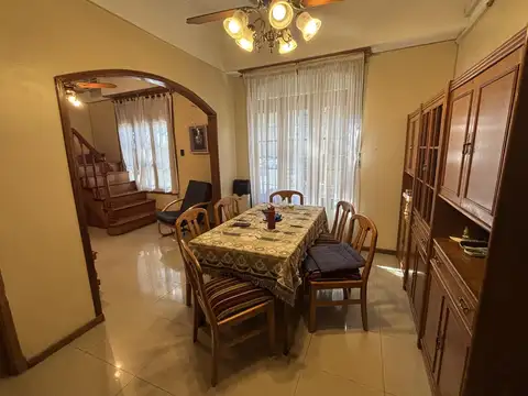 Depto Tipo Casa en Venta en Almagro, USD 240.000