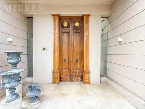 Casa en Alquiler Temporal con 2 cocheras