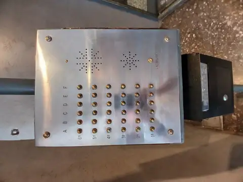 TRIUNVIRATO 5600, Piso 1