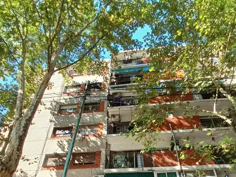 HERMOSO DEPTO 3 AMB. AL FTE C/BALCON EN LO MEJOR DE V.URQUIZA