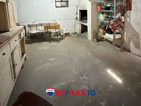 Depto Tipo Casa 9 ambientes con 1 baño