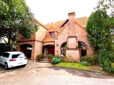 Casa en Venta en San Fernando Vías  /  Libertador, USD 370.000