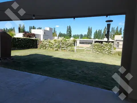 Casa en Venta al Oeste