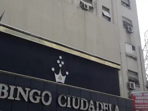 OPORTUNIDAD! DUEÑO VENDE Departamento Vivienda u Oficina