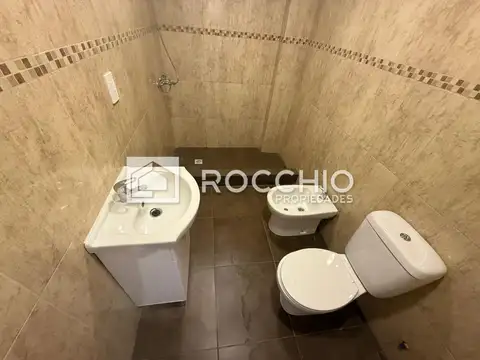 Departamento en Alquiler en Jose Leon Suarez, $ 550.000