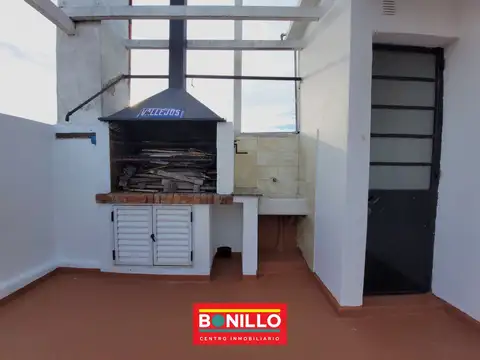 Depto Tipo Casa 3 ambientes con 2 baños