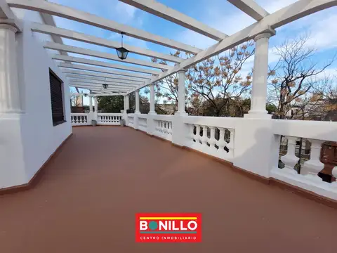Depto Tipo Casa en Alquiler de 3 ambientes