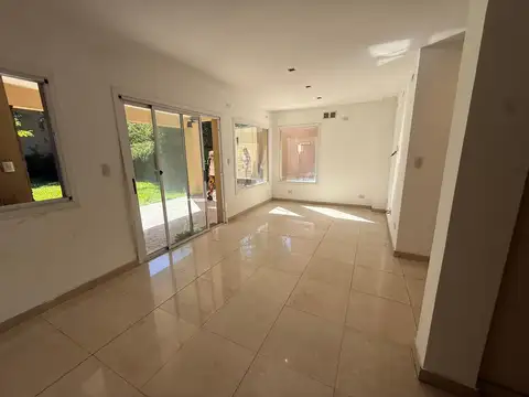 Casa en Venta en Pilar, USD 169.000