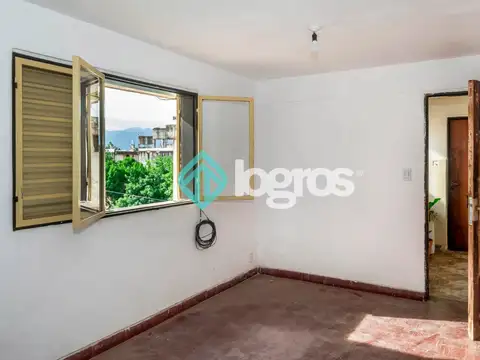 Departamento 5 ambientes con 1 baño