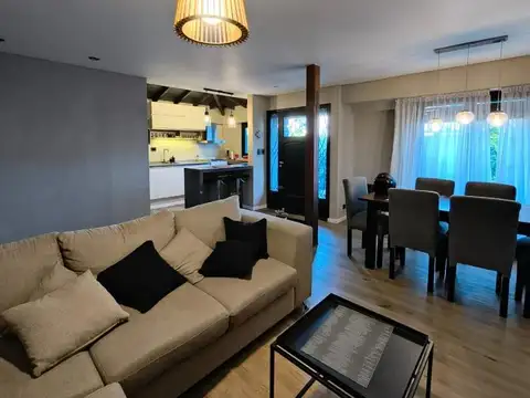 Depto Tipo Casa en Venta en Ituzaingó, USD 150.000
