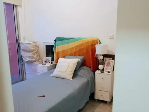 Lindo depto de 2 ambientes con patio apto profesional