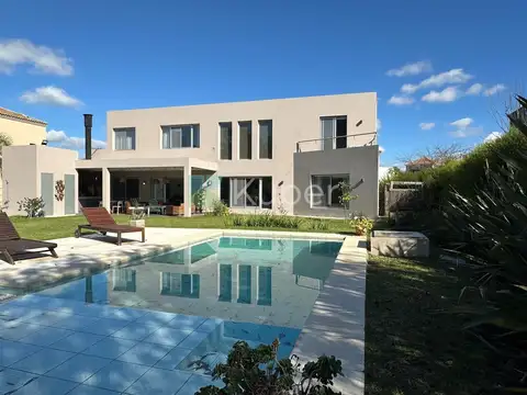 Casa  en Venta en El Encuentro, General Pacheco, Tigre