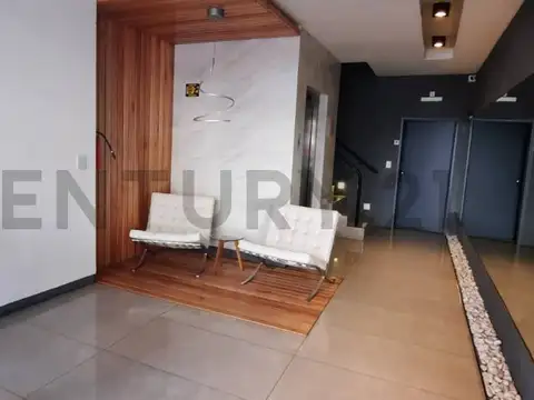 Av. San Juan 2400, Piso 0