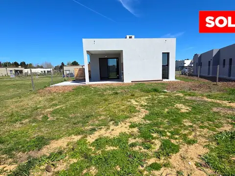 Casa en Venta con 1 cochera