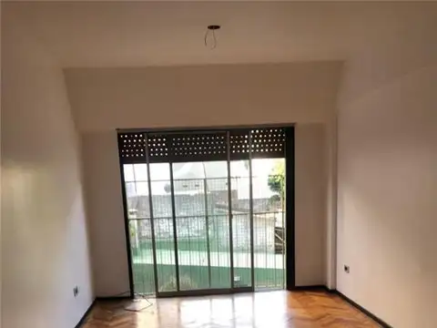 Chivilcoy 100, Piso 1