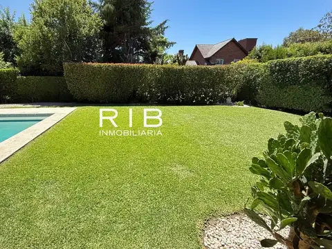 Av. Pres. Juan Domingo Perón 1351