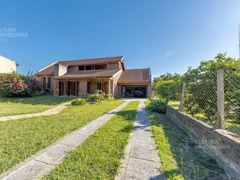 VENTA CASA 5 AMBIENTES DOBLE FRENTE ISIDRO CASANOVA