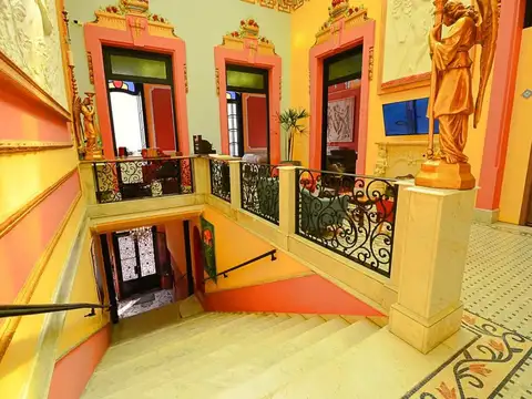 Hotel en Venta 117 años