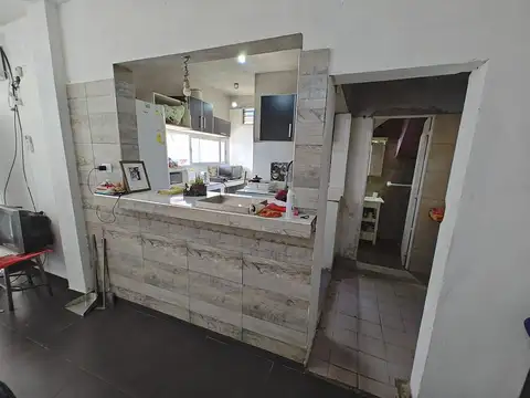 Depto Tipo Casa en Venta en González Catan, USD 45.000