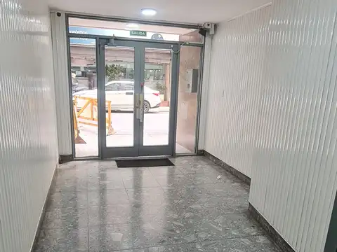 Teniente General Juan Domingo Perón 1700, Piso 5