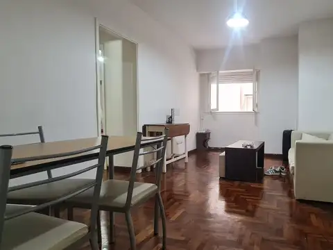 Teniente General Juan Domingo Perón 1700, Piso 5