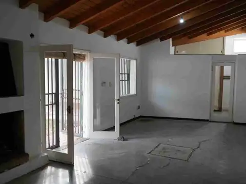 CASA ESQUINA EN VENTA EN SAN MARTÍN