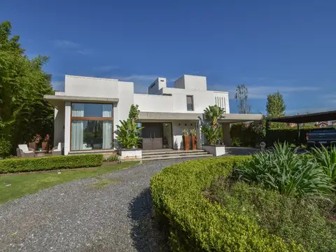 Casa en venta en Buenos Aires Golf Club - Bella vista