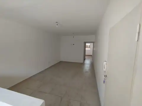 Depto Tipo Casa en Venta en Crucesita, USD 49.000