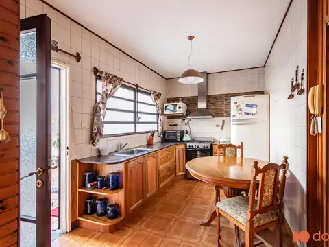 VENTA CASA  5 AMBIENTES CABALLITO NORTE PATIO TERRAZA