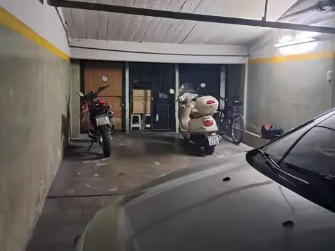 COCHERA DOBLE. Amenabar 1440.