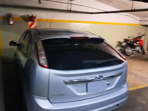 COCHERA DOBLE. Amenabar 1440.