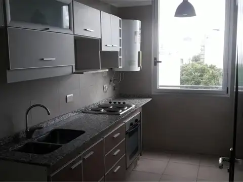 Departamento en Alquiler en Paternal, $ 900.000