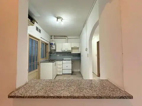 Departamento de 2 ambientes con patio