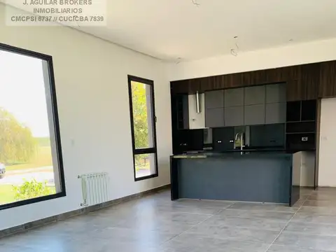 Casa en Venta al Este
