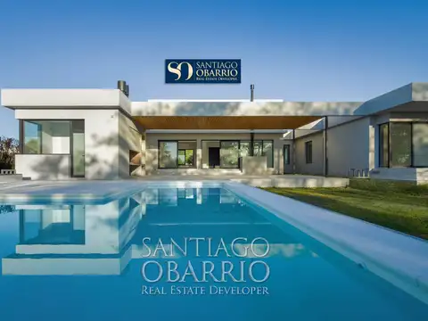 Casa en Alquiler de 332m² Totales en Everlinks golf & Country de Lujan con Vista al Golf