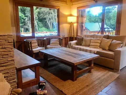 Casa 3 ambientes con 2 baños