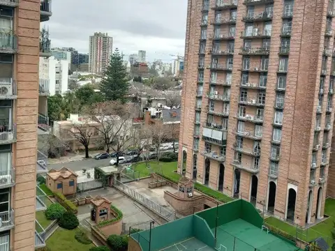 Husares 2200, Piso 7