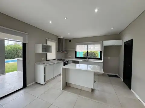 Casa en Venta en Weston, USD 460.000