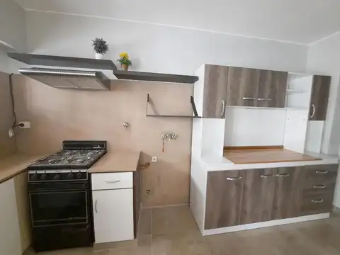 Departamento 4 ambientes con 1 baño