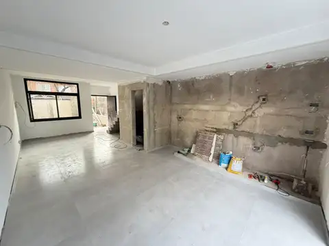 Casa 3 ambientes con 1 baño