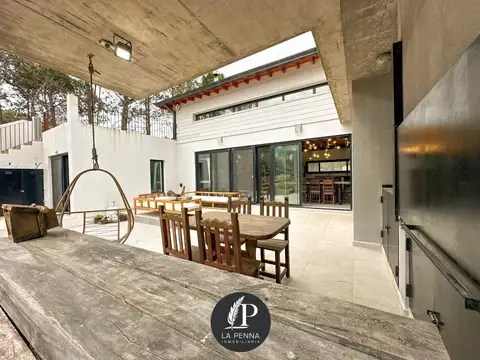 Casa 3 ambientes con 2 baños