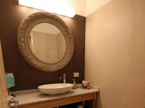 Casa de 4 dormitorios en venta en Country Solar del Bosque. Canning-San Vicente.