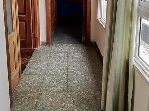 Departamento 6 ambientes con 4 baños