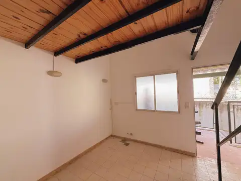 Depto Tipo Casa en Alquiler de 2 ambientes
