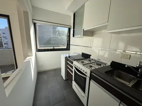Departamento 2 Ambientes al Frente con Balcón - Caballito - Av. Pedro Goyena