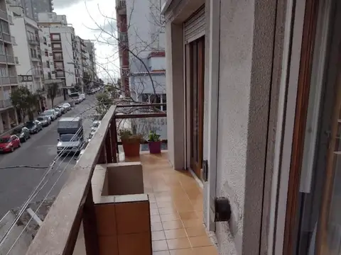 VENTA DEPARTAMENTO 4 AMBIENTES, LA PERLA.
