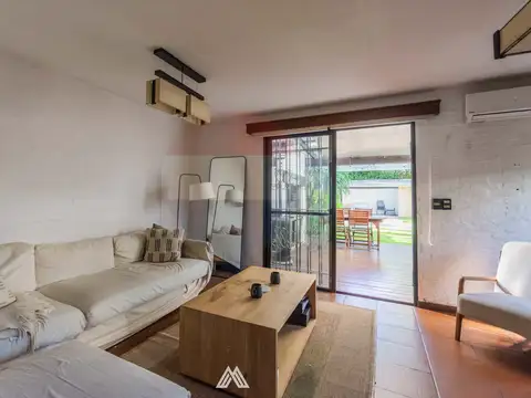 Casa 5 ambientes con 3 baños