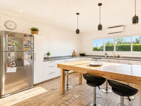 Casa en Alquiler Temporal en Terralagos, USD 8.000